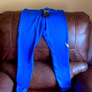 Nike Women Leggings